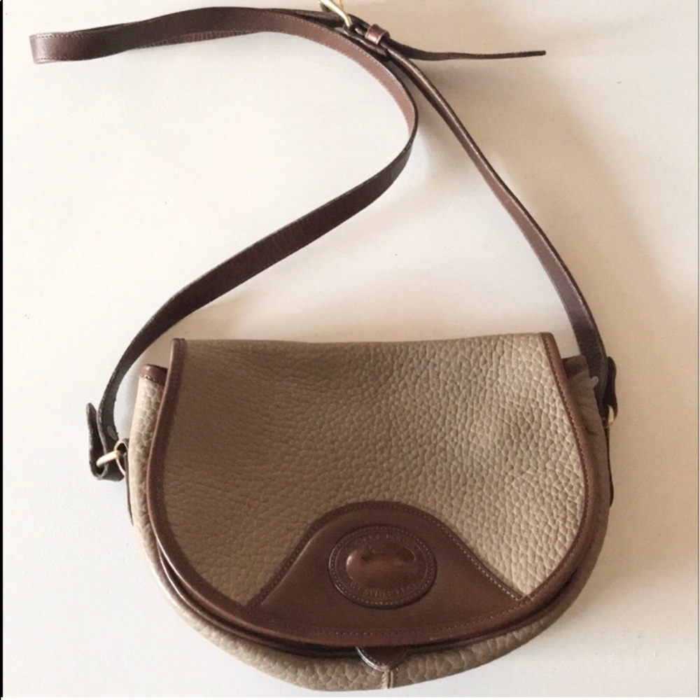 ❤️... Dooney & Bourke Pebble Leather Tan Vintage Crossbody Bag - Picture 1 of 4